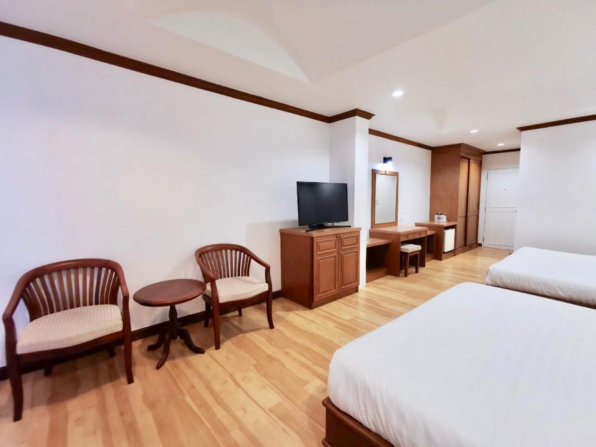 Chaleelay Hotel Ча-Ам Экстерьер фото